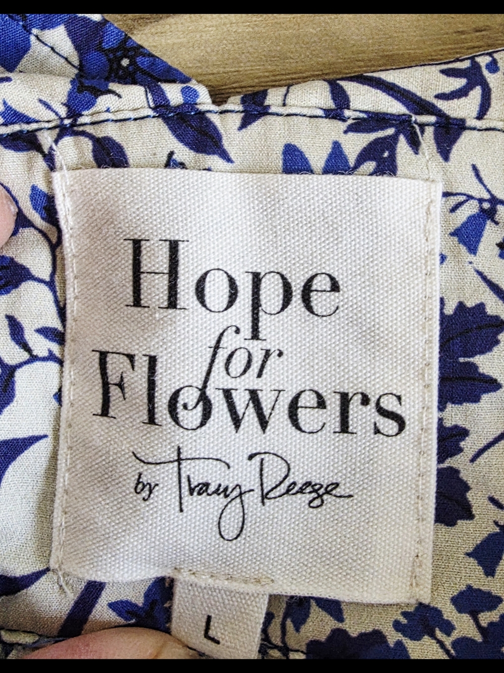 Hope for Flowers Tracy Reese Blue and White Floral Smocked Yoke Blouse Size L - Picture 2 of 9